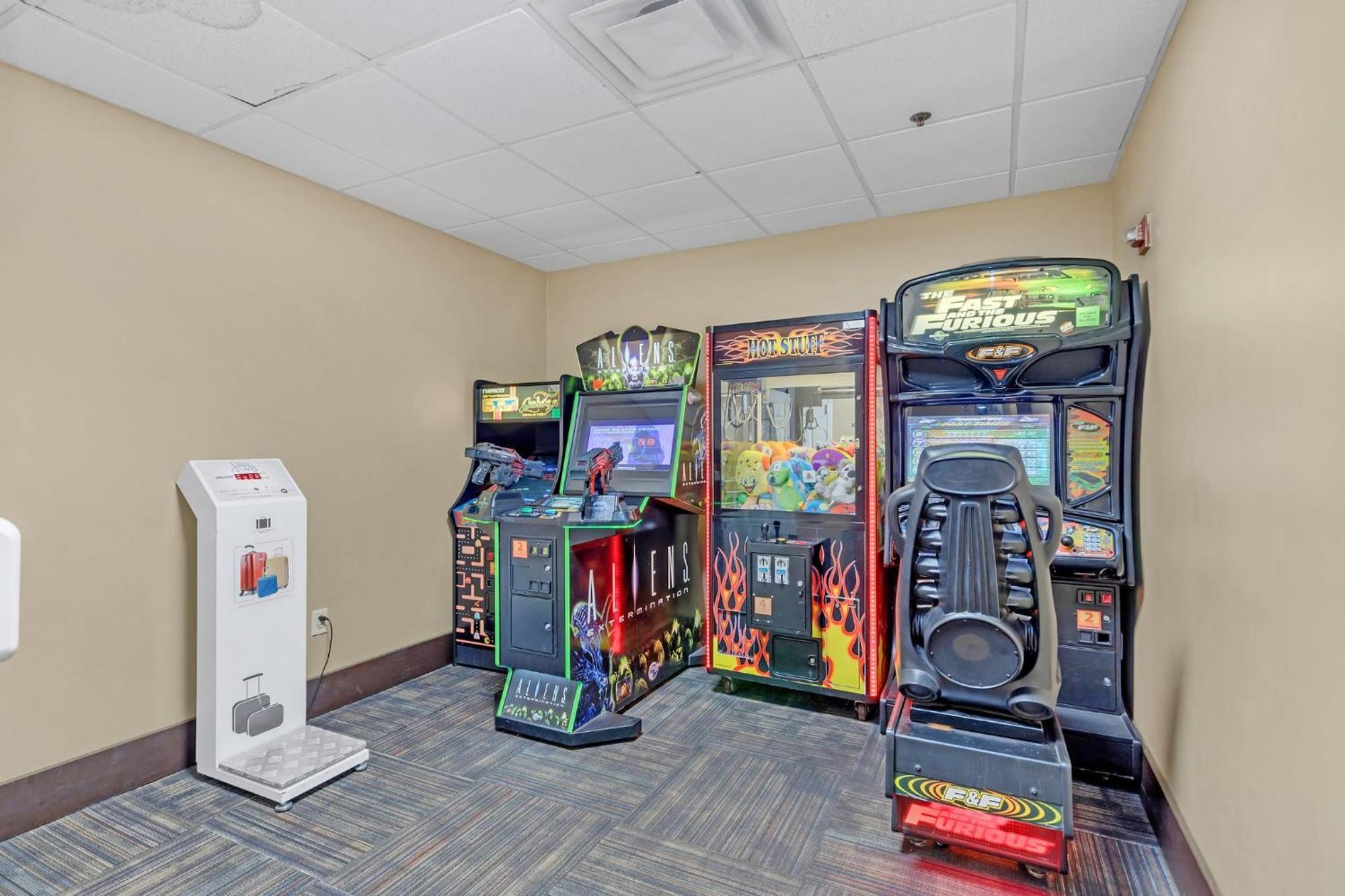 1Br 2 Queens Apt-Hotel With Pool, Hot Tub & Arcade, Near Disney & Universal! Orlando Zewnętrze zdjęcie